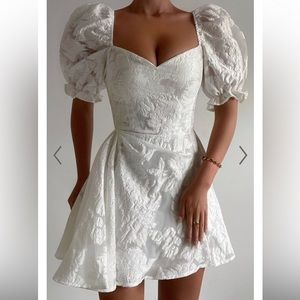 SHOWPo BRAILEY MINI DRESS - PUFF SLEEVE FIT AND FLARE DRESS IN WHITE